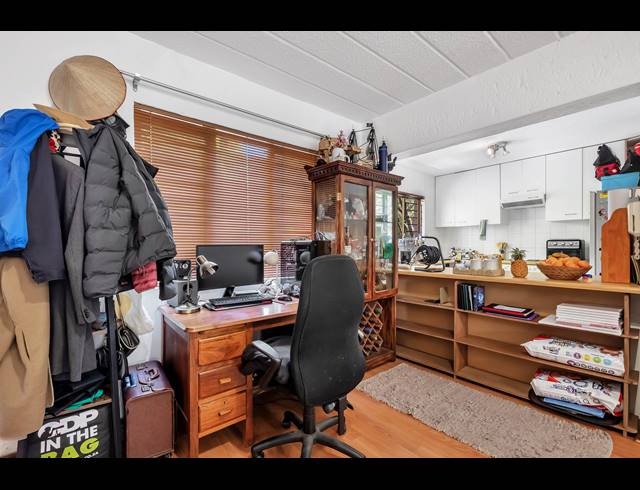 2 BEDROOM APARTMENT FOR SALE IN MELROSE